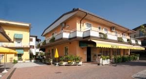 Hotel Fiorella ***