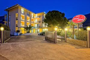 Hotel Ideal ***