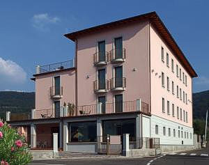 International Hotel ***