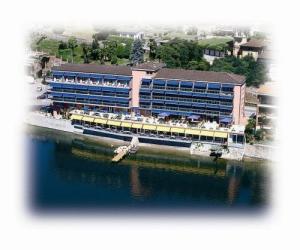 Tresa Bay Hotel ****